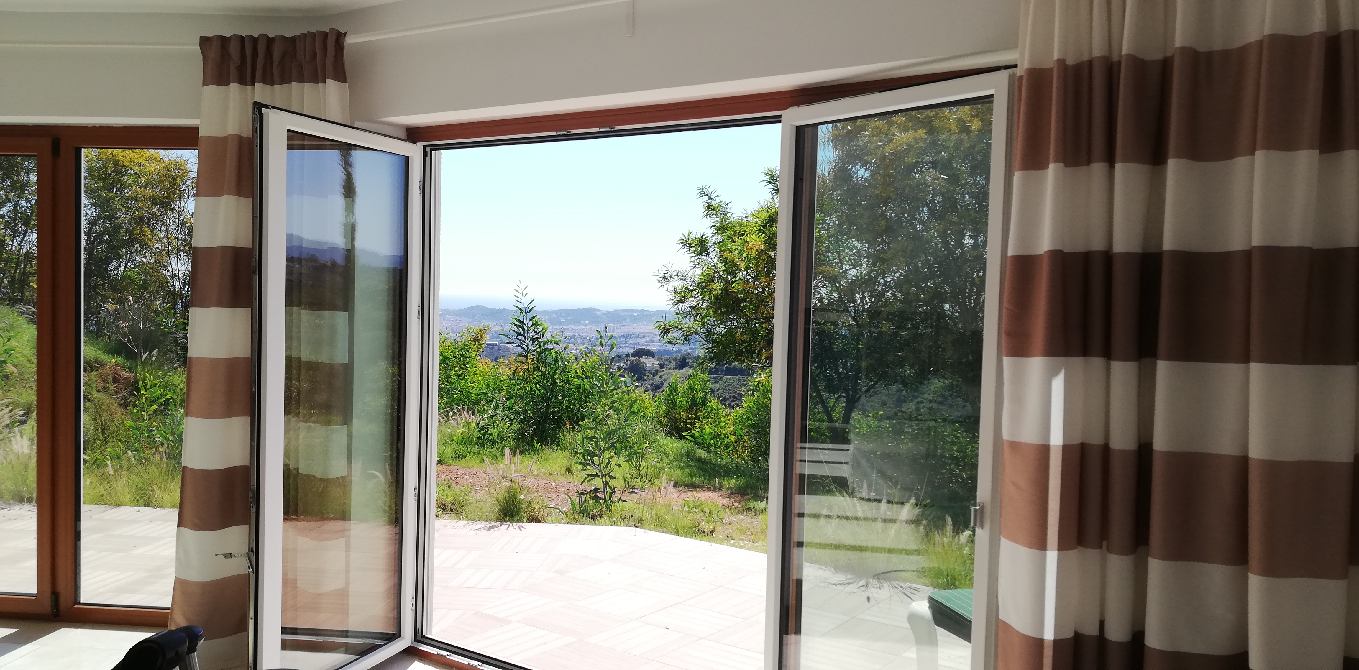 Multifunctional party room