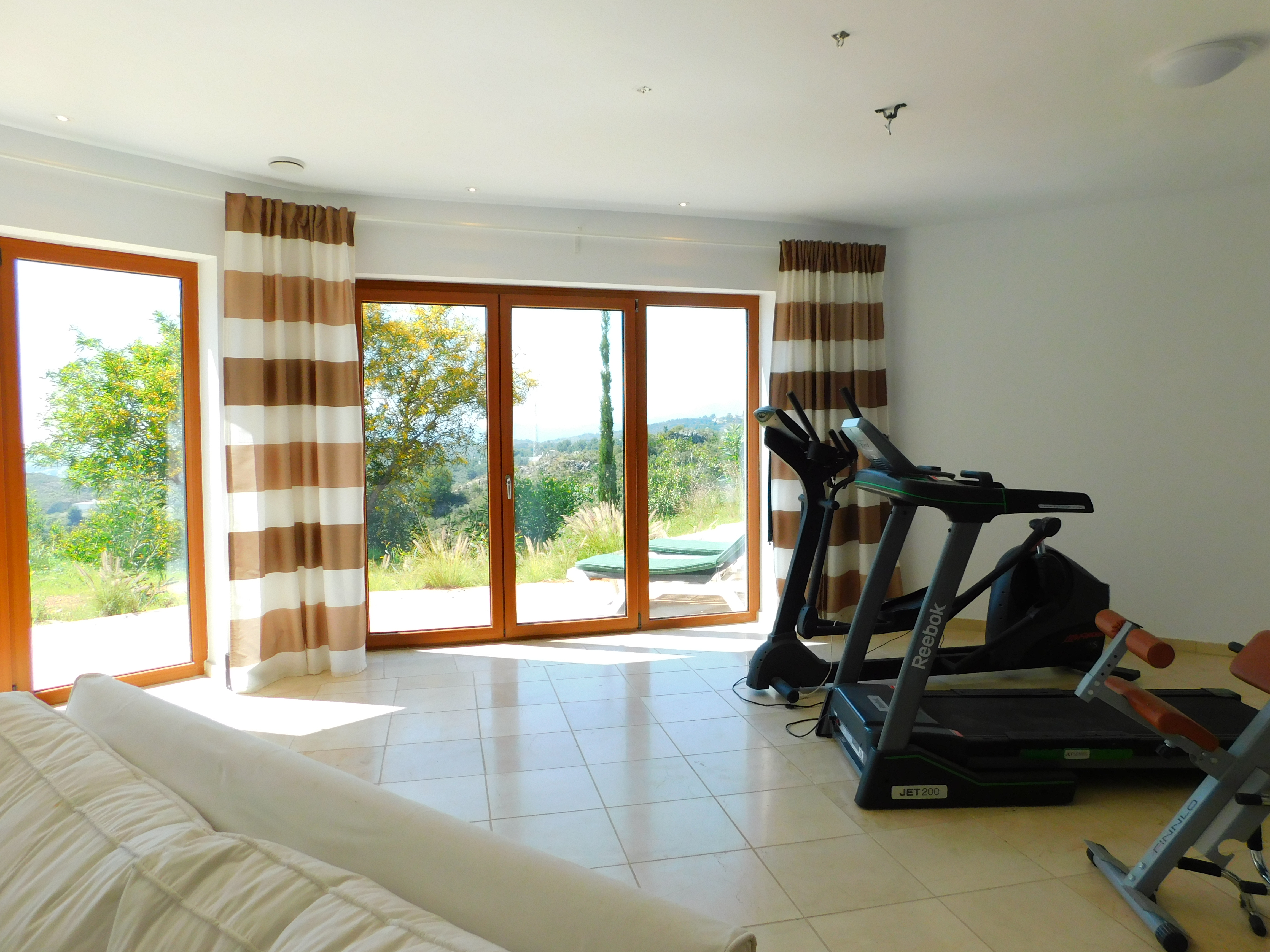 Multifunctional party room